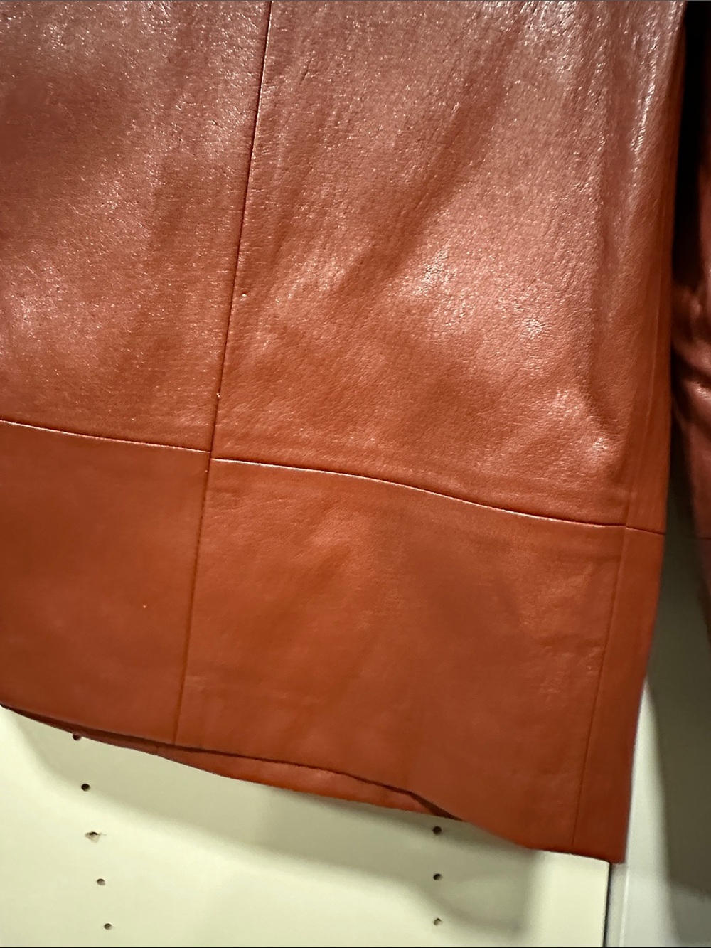 High-Rise-never worn Faux Leather Wide-Leg Shorts in Brick Red - Picture 3 of 4